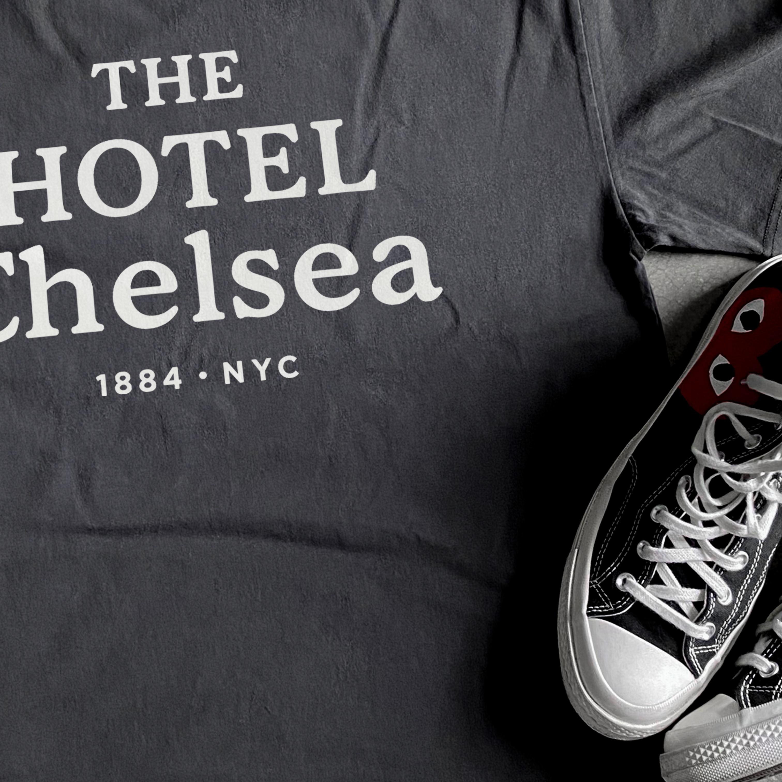 'HOTEL CHELSEA NYC' HEAVYWEIGHT BLACK T-SHIRT