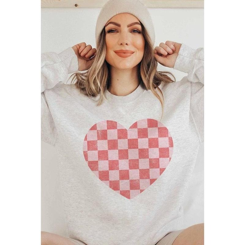 Heart Checkered Sweatshirt Womens Valentine Sweatshirt Women Valentines Day Shirt Valentine's Day Gifts Valentines Sweater Heart sweatshirt