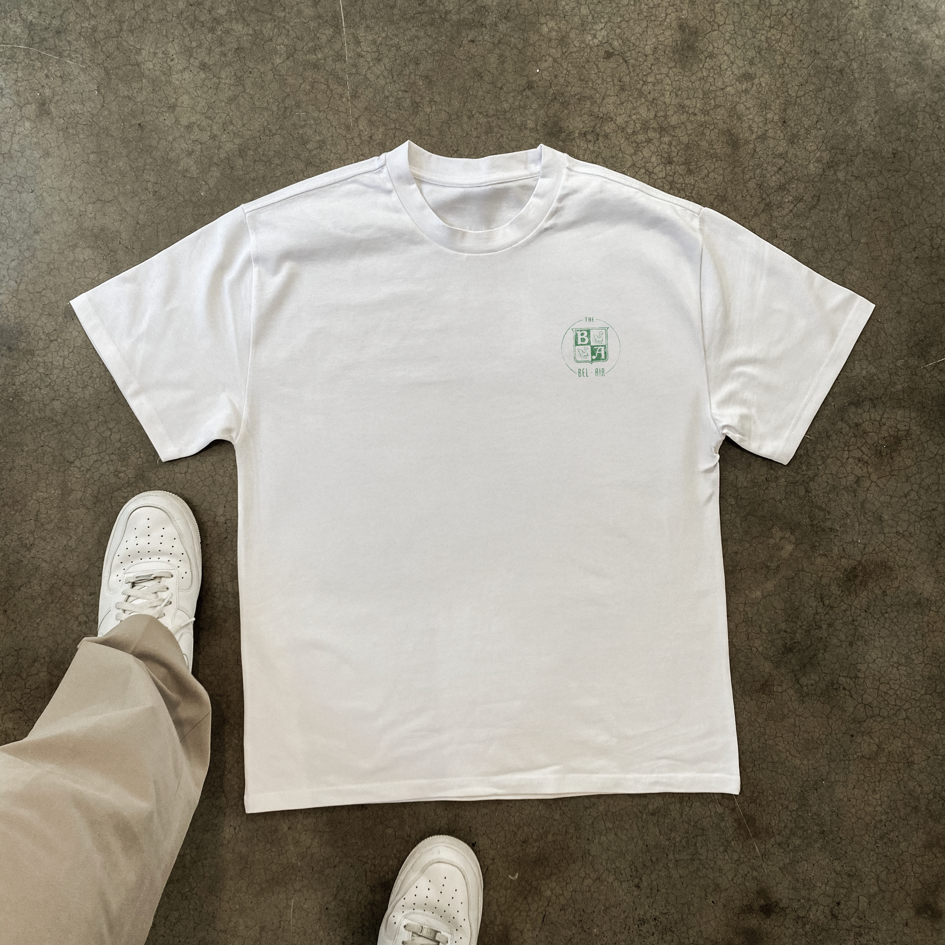 'HOTEL BEL AIR' AGED PRINT WHITE HEAVY TEE