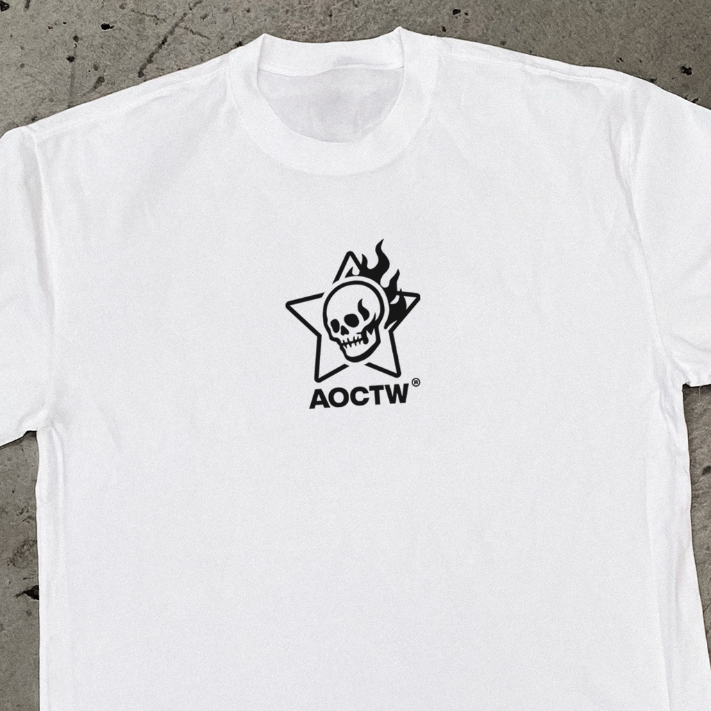 'FIREY DEPTHS' HEAVYWEIGHT SKULL TEE